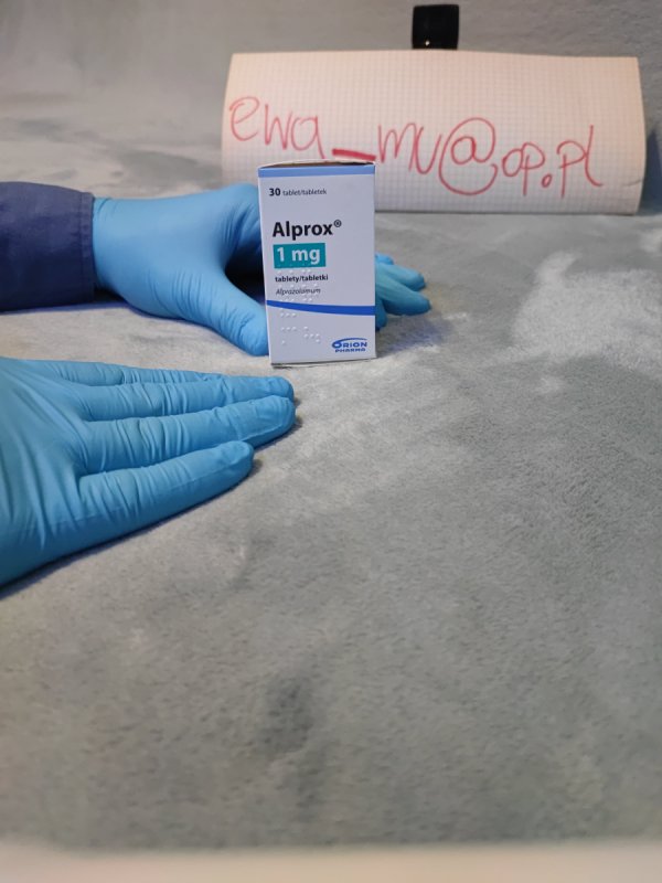 Dla ludzi w potrzebie służe pomocą środkami medycz - 03 Dla ludzi w potrzebie służe pomocą środkami medycz - 03