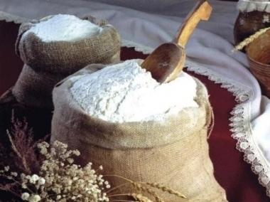 Ukraina. Maka zytnia pszenna 850 zl/tona. Otreby, material paszowy - 01 Ukraina. Maka zytnia pszenna 850 zl/tona. Otreby, material paszowy - 01