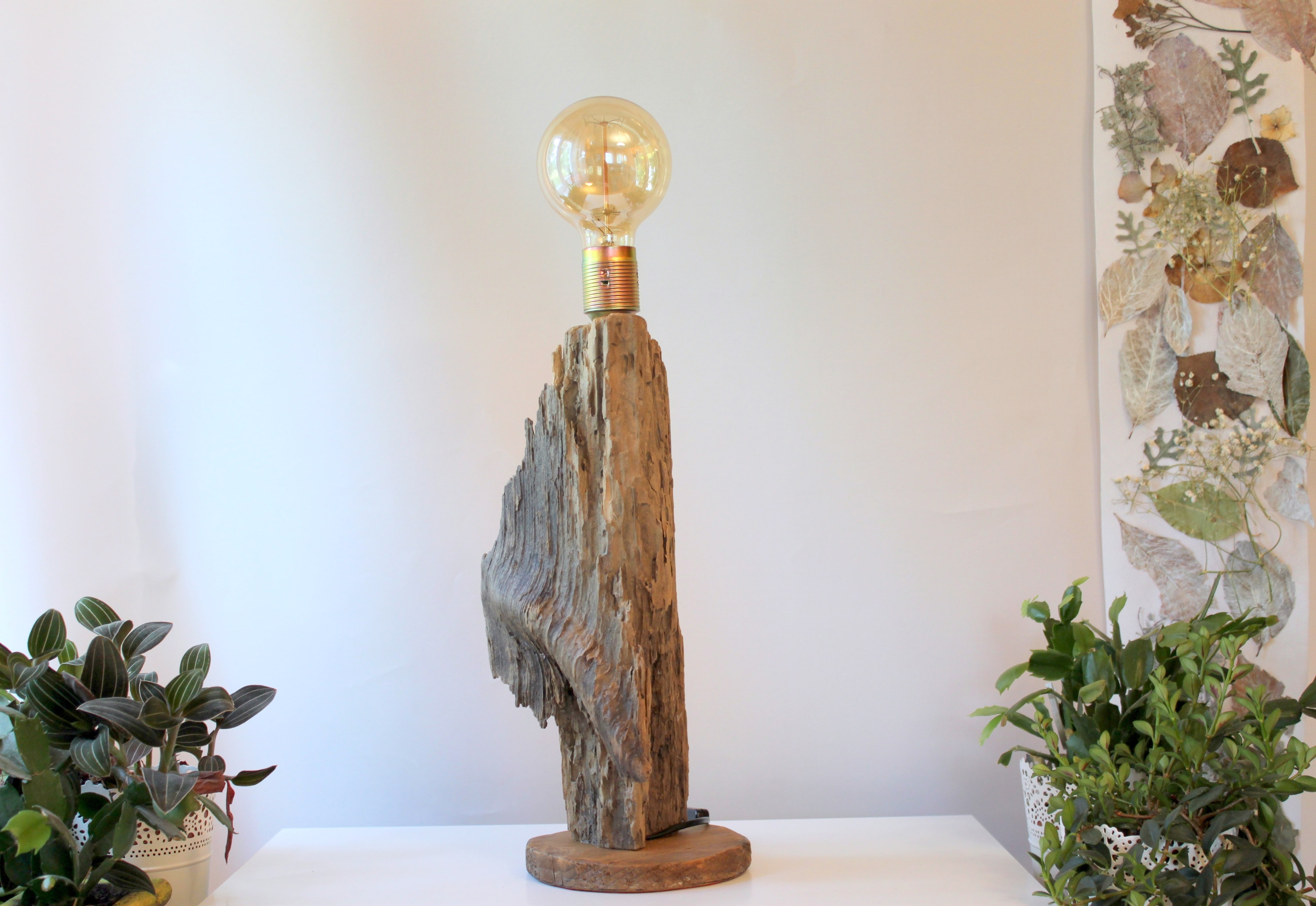 Lampa z drewna z morza - 05