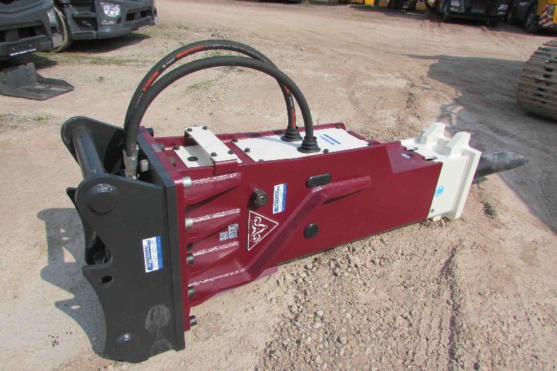 Nowy młot wyburzeniowy hydrauliczny HYDRARAM FX10 - 03
