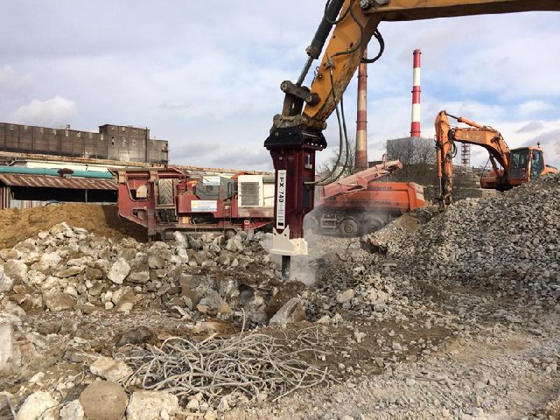 Nowy młot wyburzeniowy hydrauliczny HYDRARAM FX10 - 07 Nowy młot wyburzeniowy hydrauliczny HYDRARAM FX10 - 07