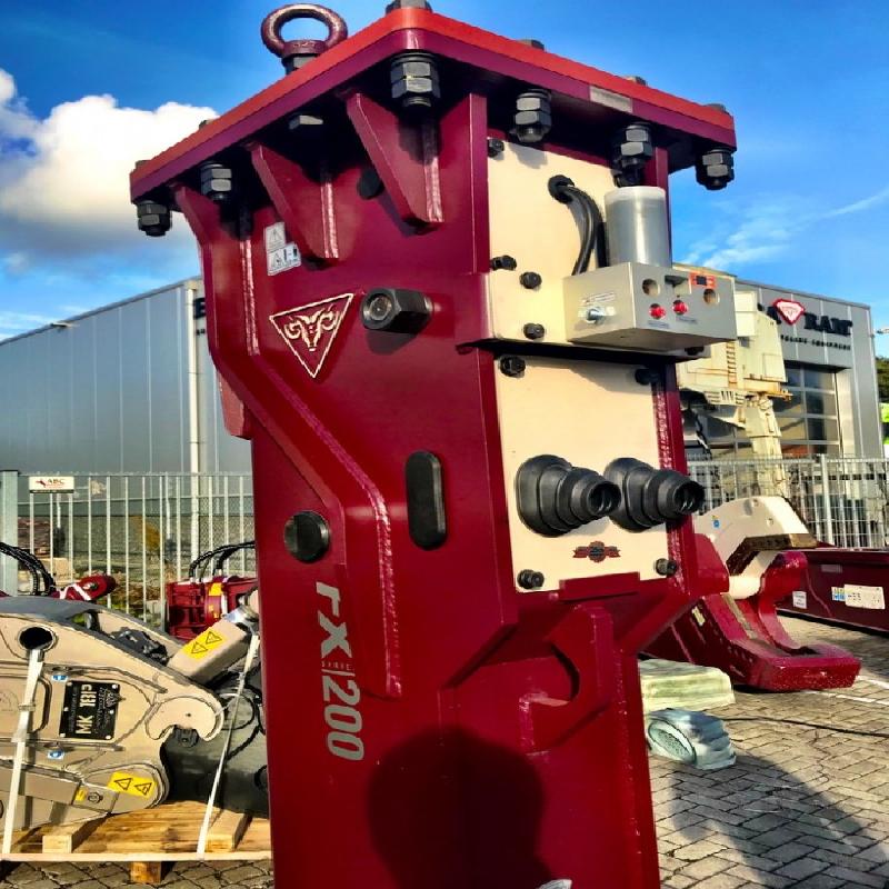 Nowy młot wyburzeniowy hydrauliczny HYDRARAM FX200 1580 kg - 02
