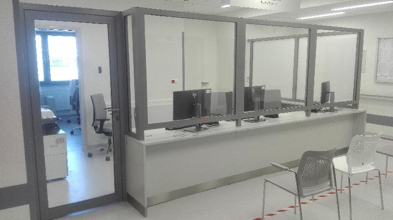 Obudowa recepcji, rejestracji, punktów informacyjnych, punktów obsługi - 04