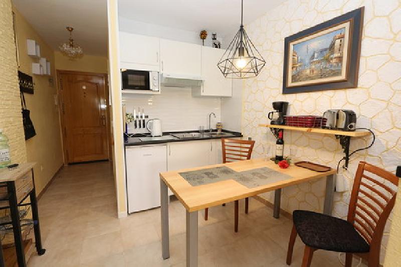 HISZPANIA. Wakacyjny Apartament. Wypoczynek przy plaży. - 03