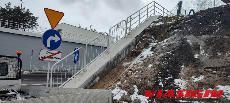 Wygrodzenia, bariery balustrady, słupki - 02