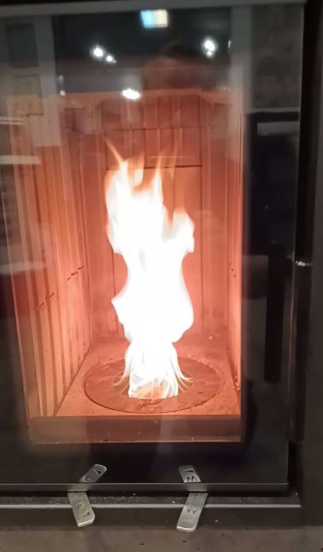 Hybrydowy akumulacyjny piec kominkowy bez prądu. - 06