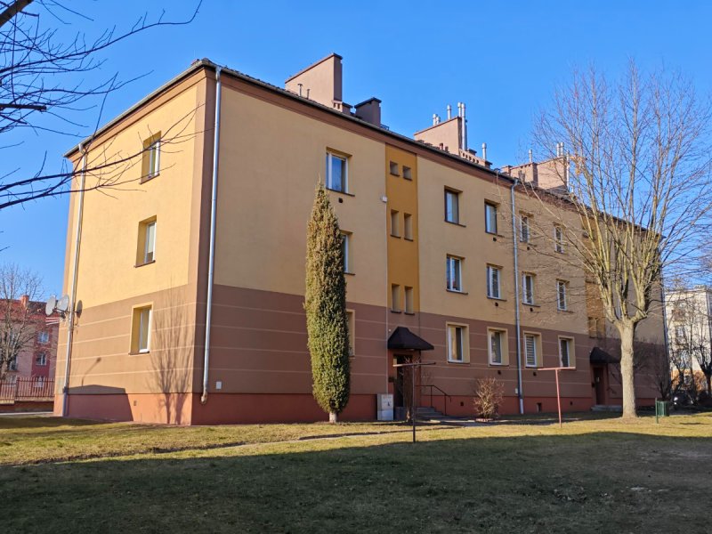 Sprzedam mieszkanie 50m2 na parterze, dwupokojowe