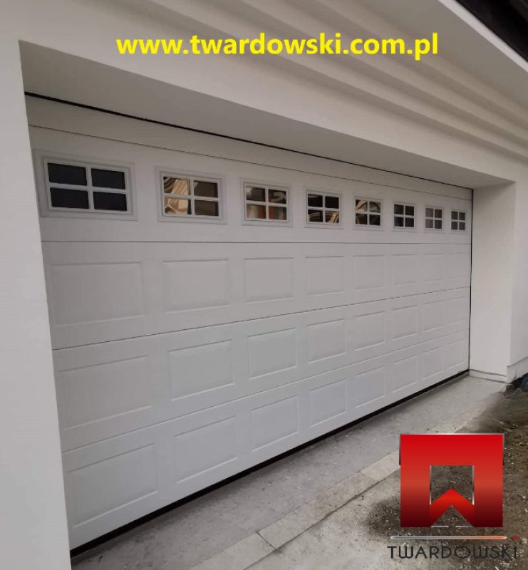 Brama segmentowa KASETON Grupa Twardowski - 01