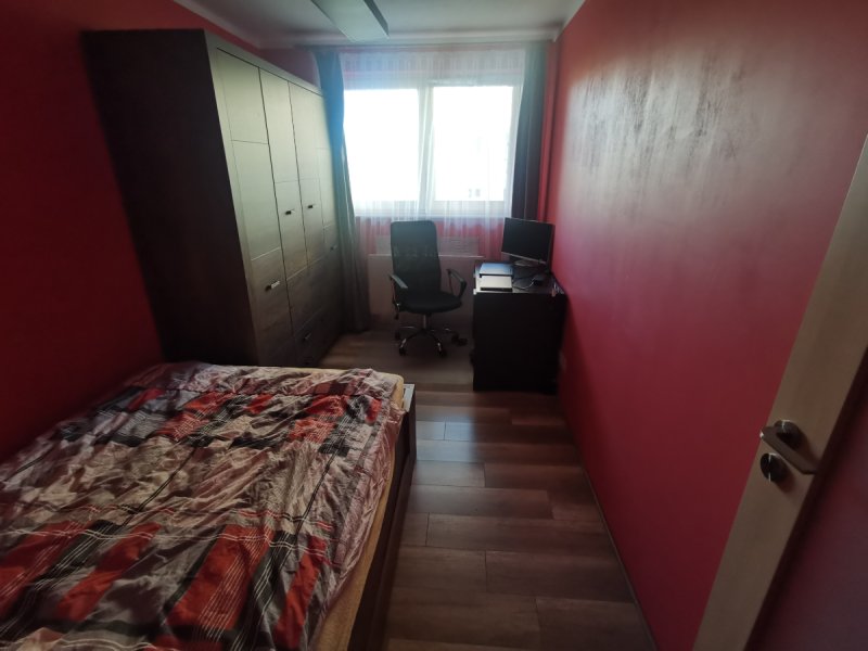 Mieszkanie 3 pokojowe z 2 miejscami postojowymi - 04