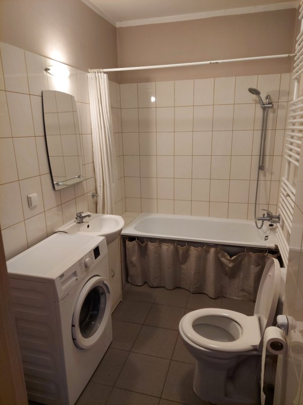 Wynajmę kawalerkę - 02