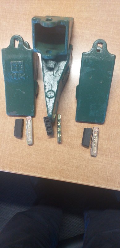 Ząb Esco Conical 18 TL. - 08