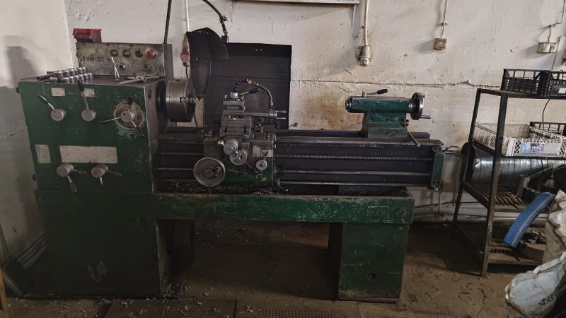 Tokarka uniwersalna TUM 35 stan bardzo dobry