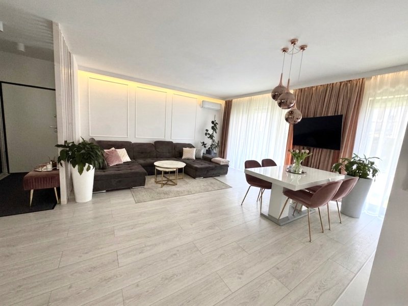 3 pokoje 2x garaż Ogródek Julianów bezpośrednio - 01