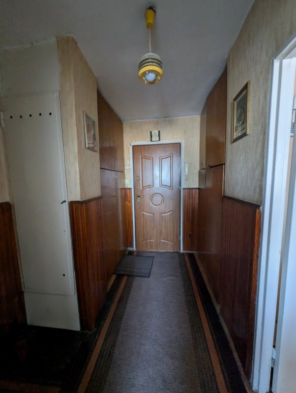 Mieszkanie na sprzedaż - 01