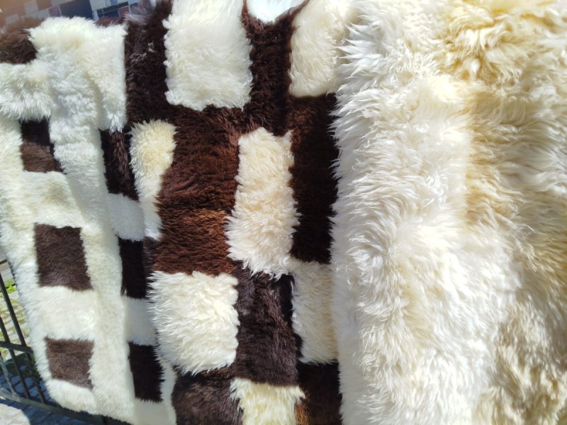 Patchwork z naturalnych skór owczych - 02